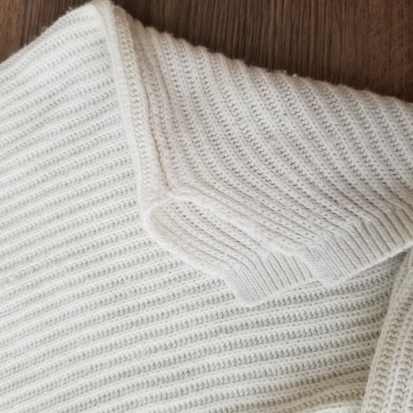 Garage white cold-shoulder knit sweater size S - Picture 8 of 13
